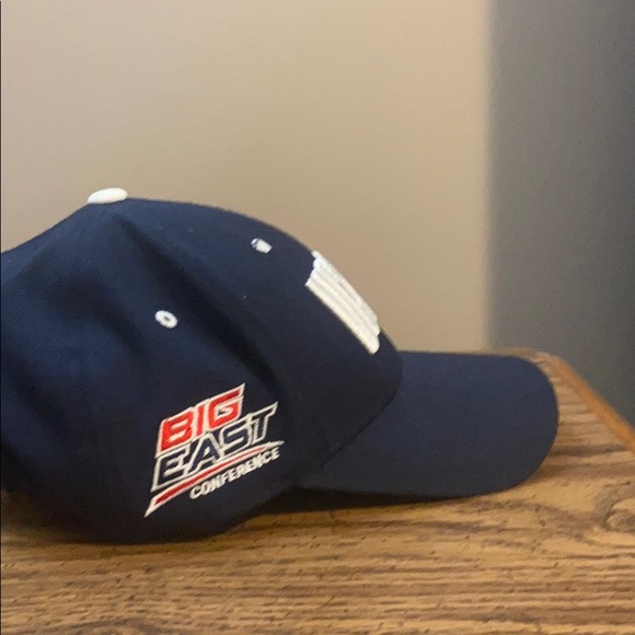 Set of 2 wool blend UCONN baseball caps - Picture 3 of 4